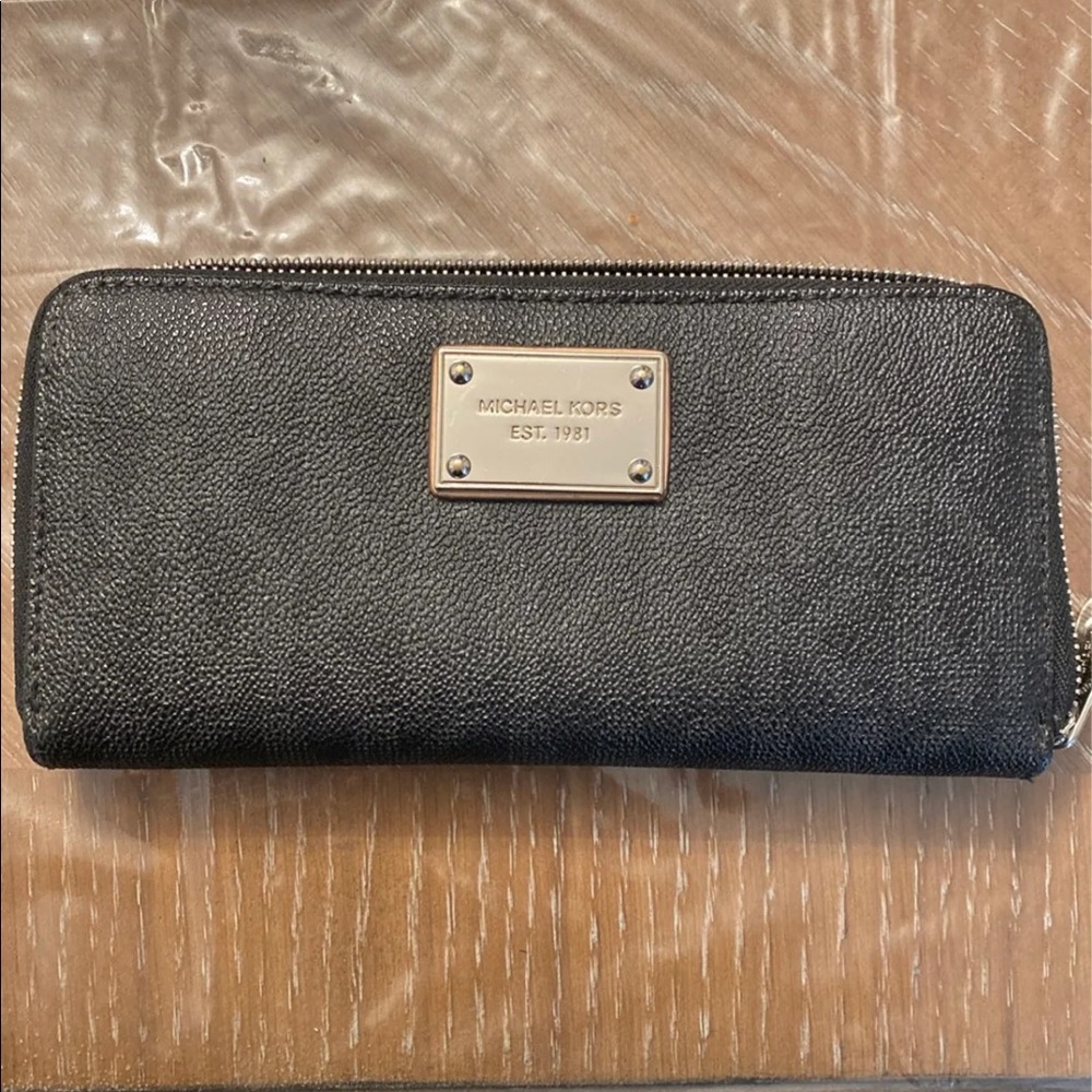 Michael Kors black wallet
